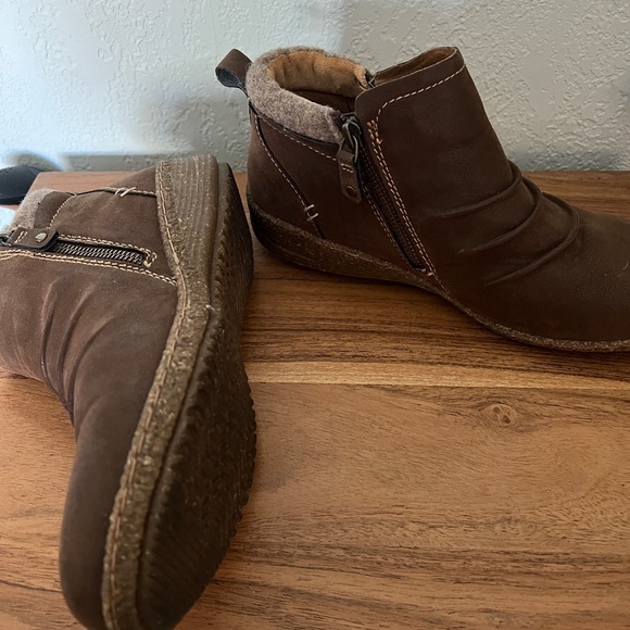 Booties - Picture 3 of 8